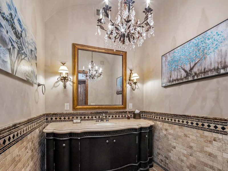 6e9d2102eb46408b5ab72c4e6c151e0c-uncropped_scaled_within_1536_1152