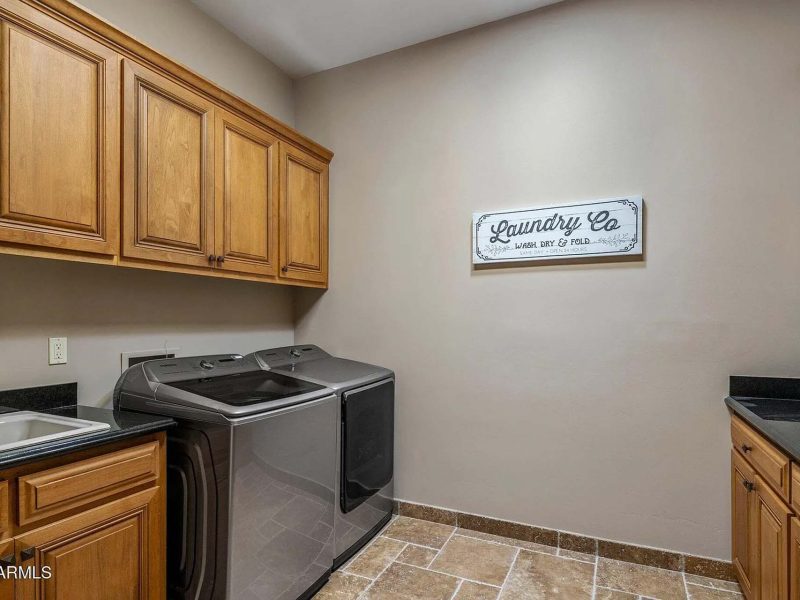 c12297c8efb275c245bc47a427d5dd20-uncropped_scaled_within_1536_1152